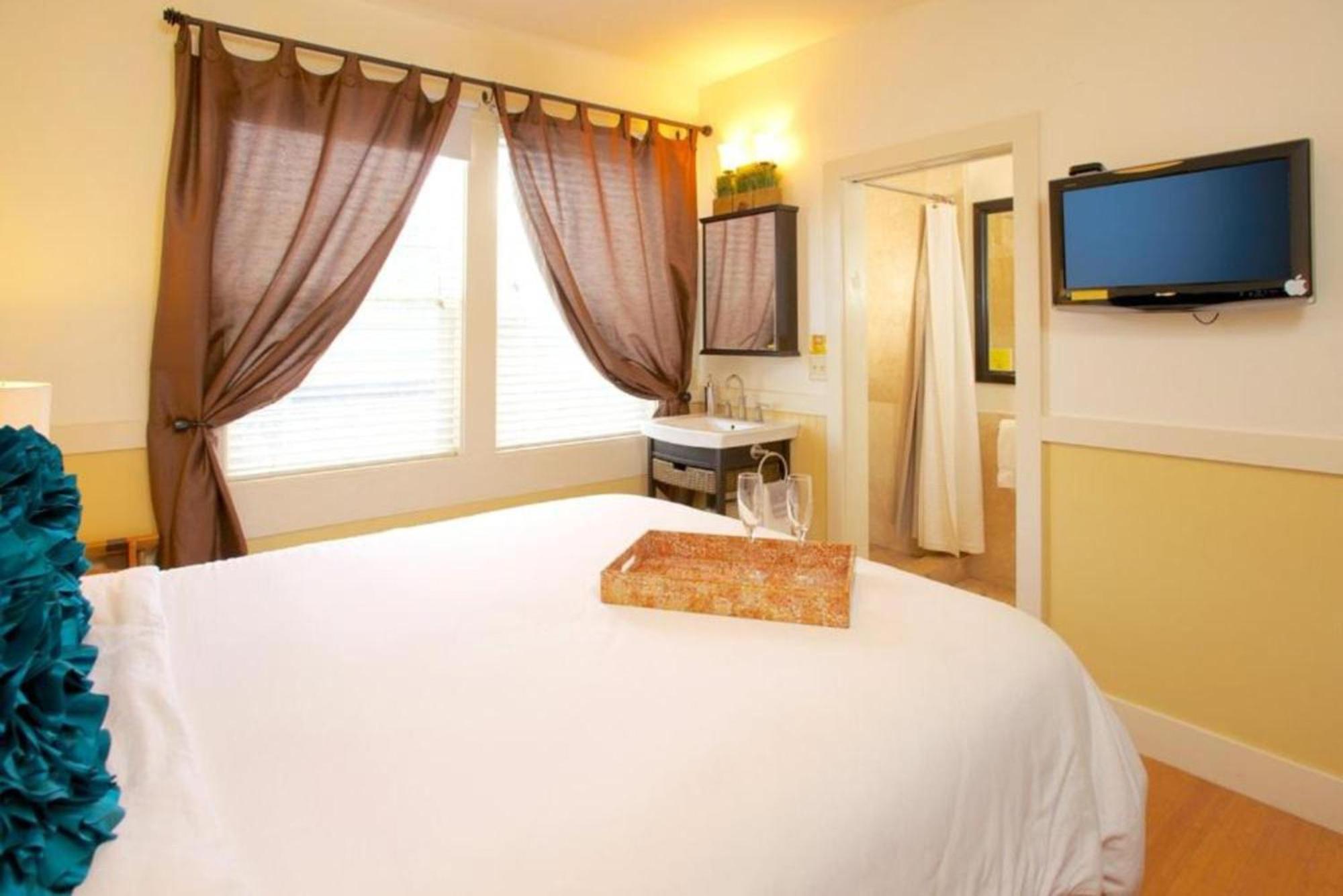 Paia Inn ภายนอก รูปภาพ